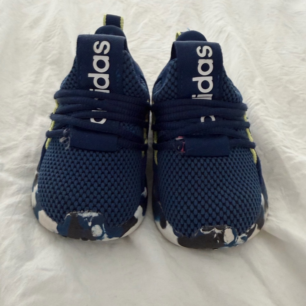 Adidas Unisex-Child Lite Racer Adapt 7.0 Sneaker